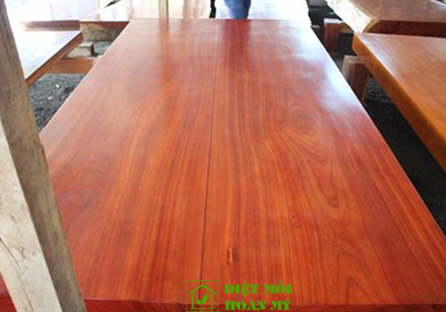 Đặc điểm gỗ hương là gì?