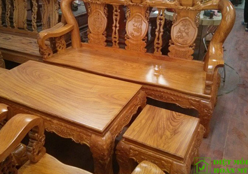 So sánh gỗ Gụ và gỗ Gõ đỏ