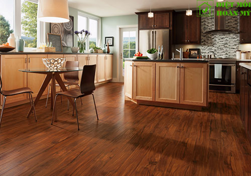 So sánh sàn gỗ và sàn nhựa